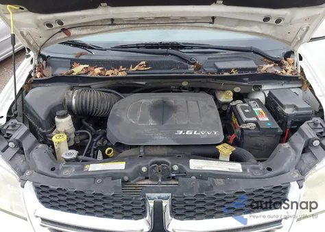 2012 Dodge Grand Caravan Sxt from USA, damaged, VIN 2C4RDGCG0CR241791